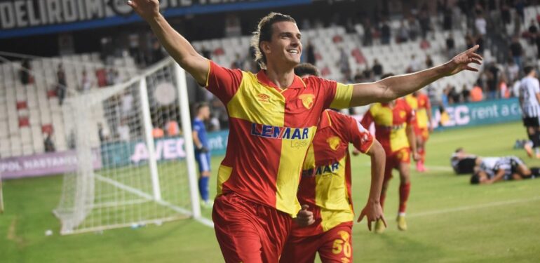 Göztepe'de Atınç Nukan forma şansı bulamıyor