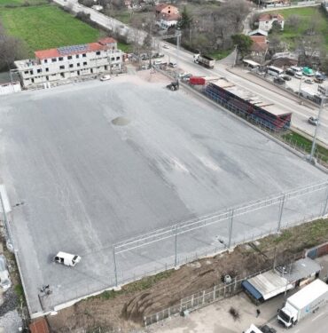 Kocaeli'de Yakup Altun Stadı'na sentetik çim serilecek