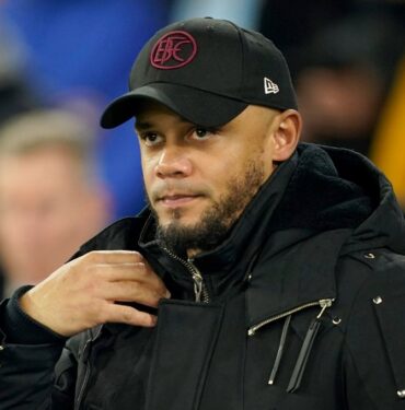 Burnley teknik direktörü Kompany'ye 2 maç ceza
