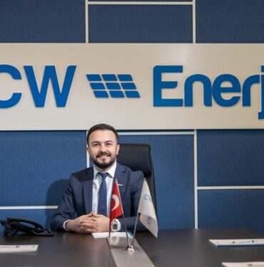 CW Enerji güneşin gücüyle firmaları aydınlatıyor