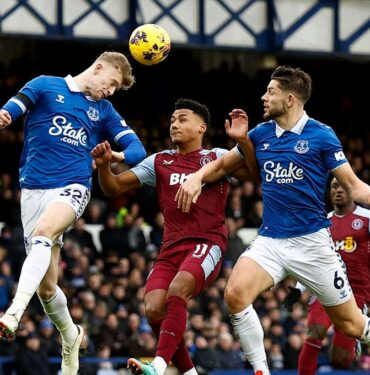 Everton'a finansal kural ihlali gerekçesiyle 2 puan silme cezası verildi