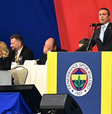 Fenerbahçe'de tarihi kongre | Ali Koç: Ligden çekilme opsiyonumuzu masadan kaldırıyoruz
