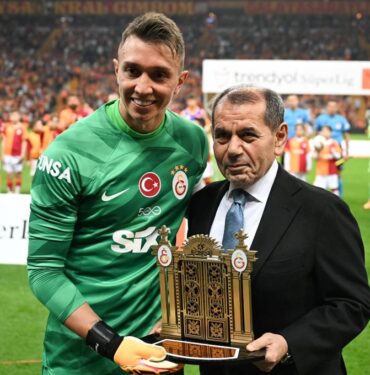 Fernando Muslera, 5