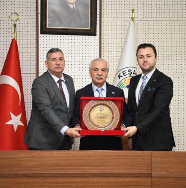Keşan Ticaret ve Sanayi Odası’ndan Mehmet Özcan’a ziyaret