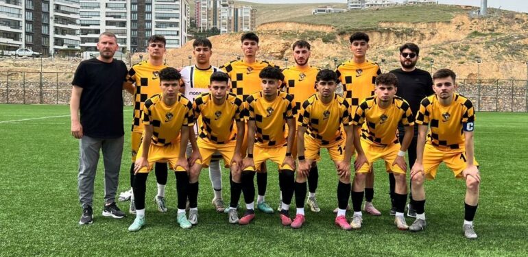 Kocasinan Şimşekspor veda etti