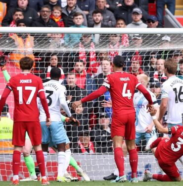 Liverpool 28 maç sonra iç sahada kaybetti