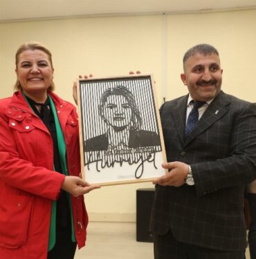 Pazarcılardan Hürriyet’e teşekkür