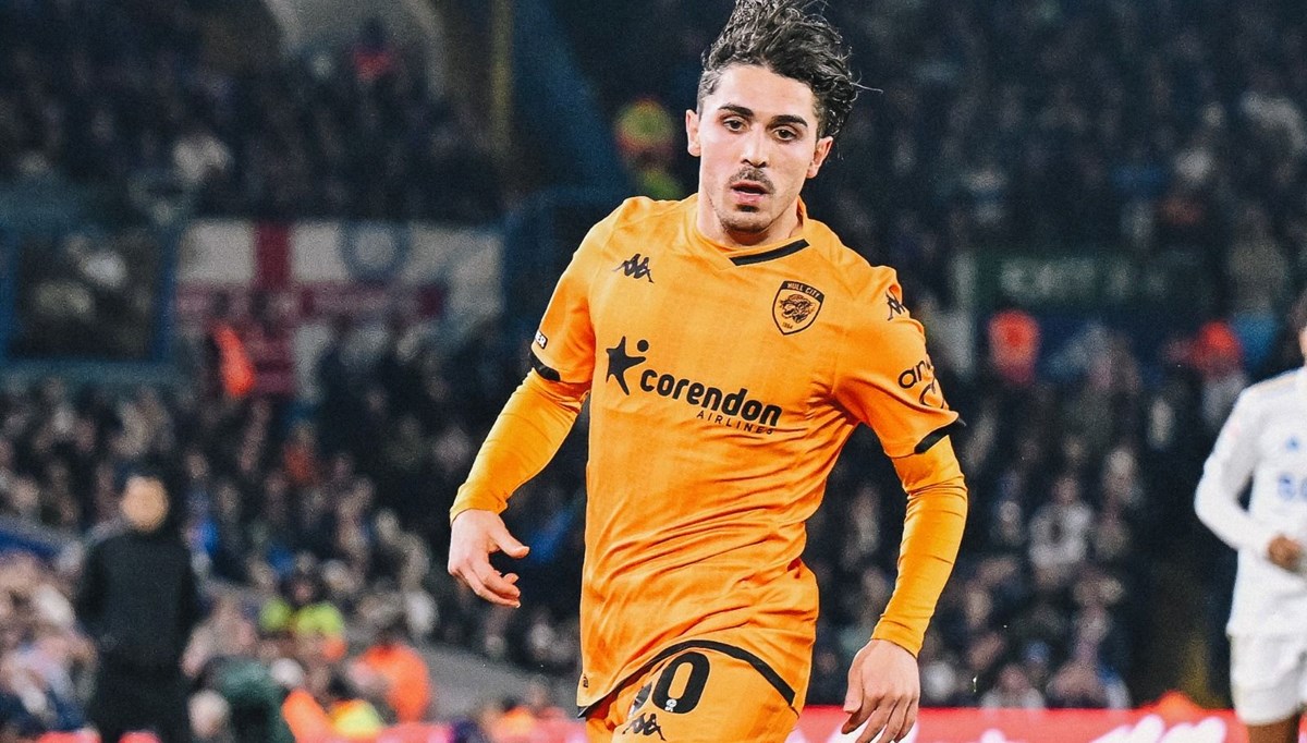 Abdülkadir Ömür, Hull City'de ayın futbolcusu seçildi