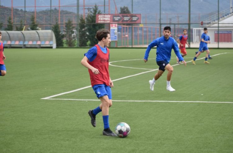 Arif Poyraz, U14 Milli Takımımızın Madrid kampına damga vurdu