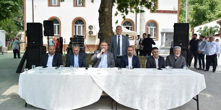Bursa Barakfakih’te geleneksel pilav günü