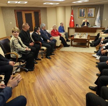 Büyükakın: "Ortak aklın kente katacağı değeri biliyoruz"