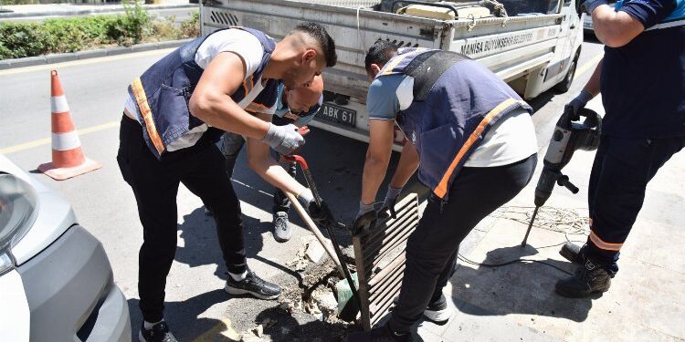 MASKİ’den yağmur suyu ızgaralarında yoğun mesai