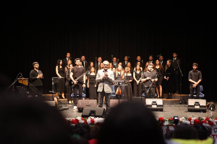 Türk Halk Müziği Korosu’ndan muhteşem konser