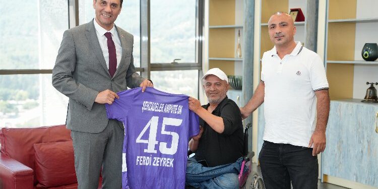 Başkan Zeyrek: “Her zaman yanınızda olacağız”