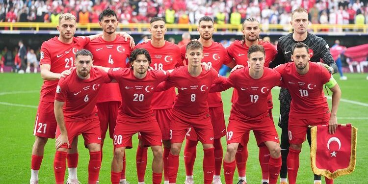 Milli maça Gölcük Anıtpark'a