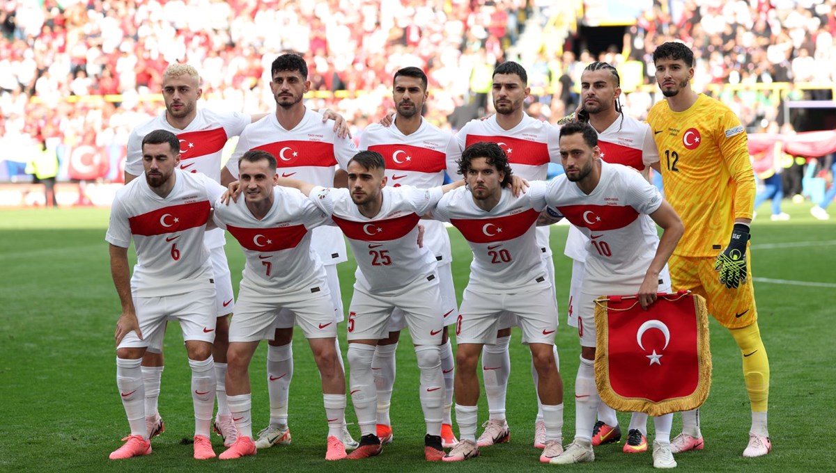 "Önce Çekya sonra Avusturya" (26 Haziran 2024 spor manşetleri)