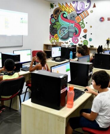 Antalya Muratpaşa'da robotik kodlama eğitimi