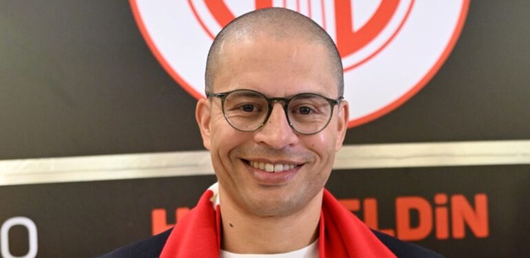 Antalyaspor'dan Alex de Souza açıklaması: Sözleşmesinde fesih maddesi var
