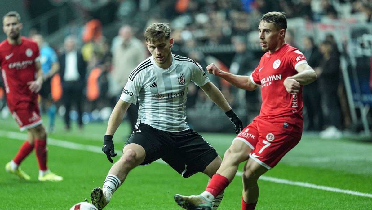 Antalyaspor'dan Bünyamın Balcı için Beşiktaş açıklaması