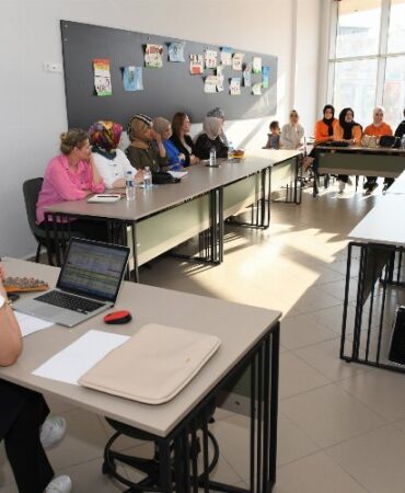 Bursa Osmangazi’de kadınlara özel diksiyon atölyesi