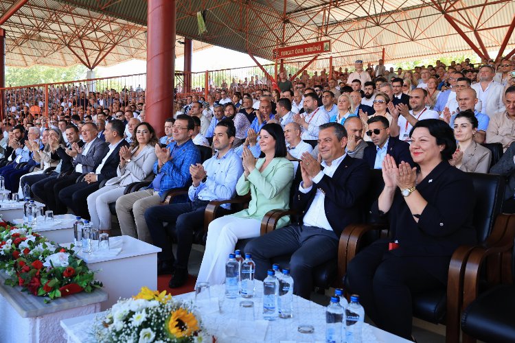 CHP Genel Başkanı Özgür Özel tarihi güreşler için Edirne'de