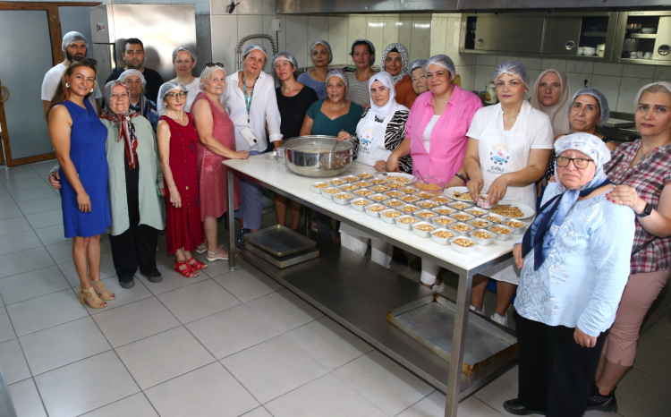 Çiğlili kadınlar aşure atölyesinde buluştu