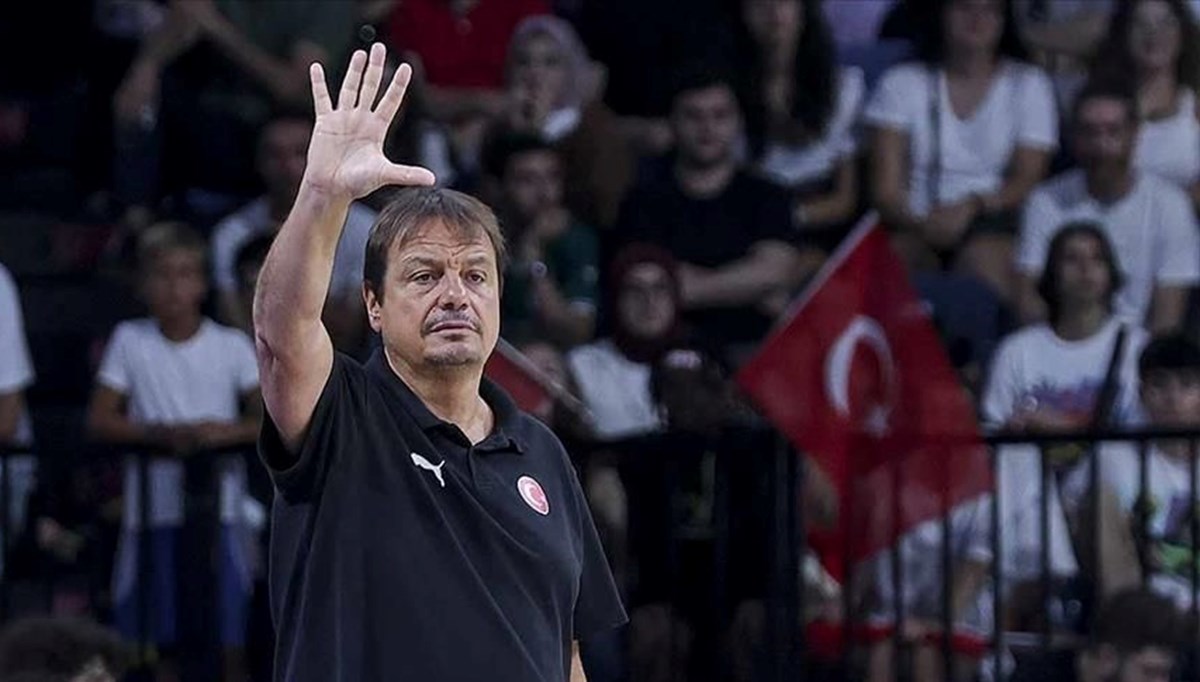 Ergin Ataman, Yunanistan'da yılın başantrenörü seçildi