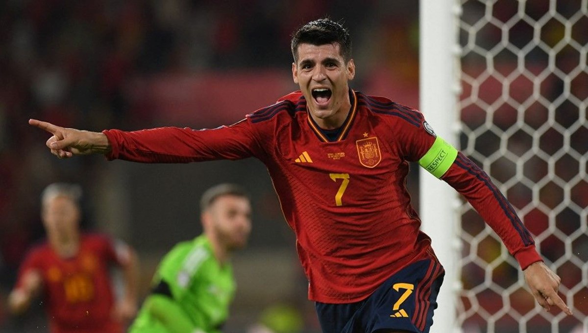 Fenerbahçe'nin listesindeki Morata, Milan'a imzayı attı