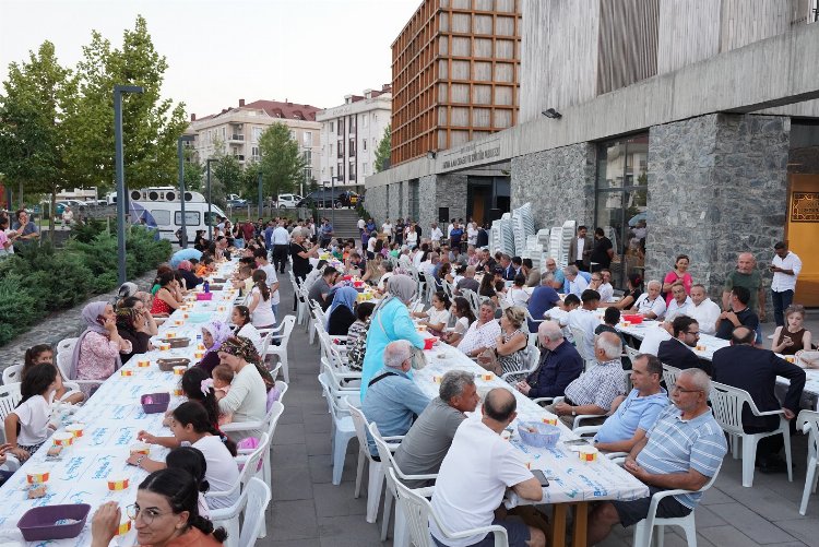 İstanbul Beylikdüzü'nde 'Can'larla oruç