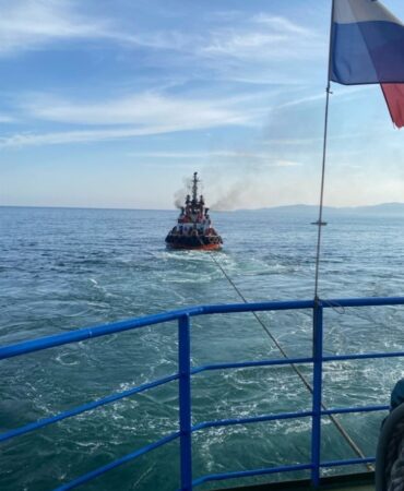 Mudanya'da karaya oturan gemi kurtarıldı