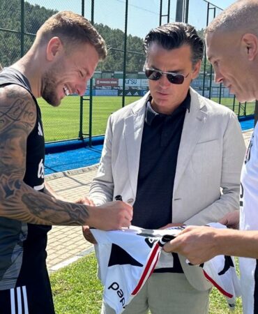 A Milli Takım Teknik Direktörü Montella, Beşiktaş'ı ziyaret etti