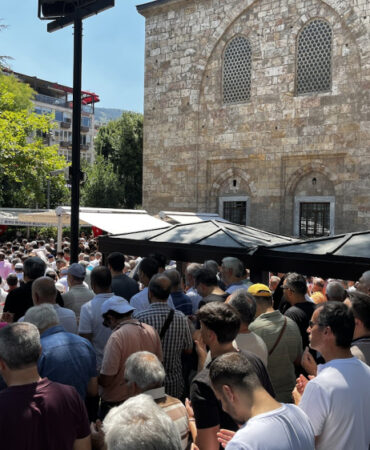 Bursa'da İsmail Haniye için gıyabi cenaze namazı kılındı