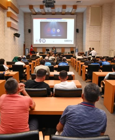 Selçuklu'da belediye personeline siber güvenlik eğitimi