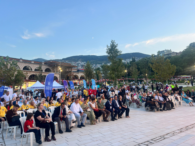 Başkan Bozbey, “Günde 45 bin öğrenciye süt dağıtacağız”