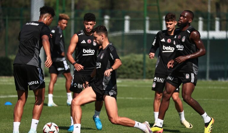 Beşiktaş, Ajax maçı hazırlıklarına başladı