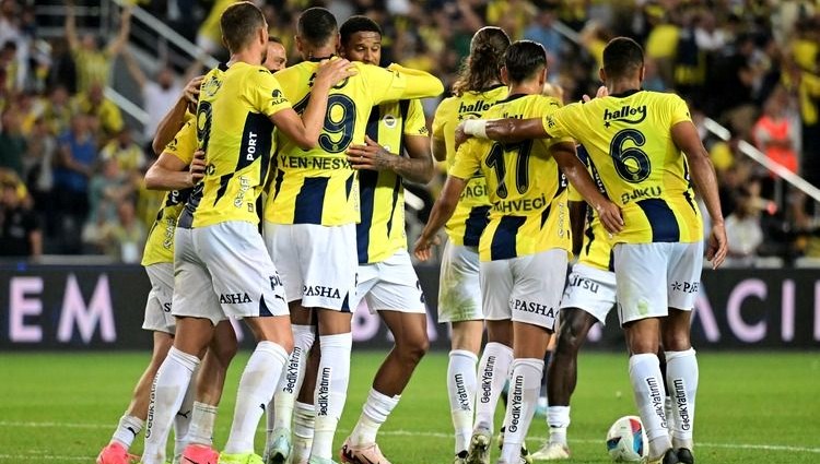 Fenerbahçe, Kasımpaşa deplasmanına çıkıyor: Muhtemel 11'ler