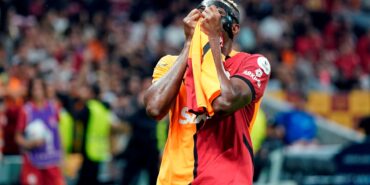 Galasaray'da Osimhen oyuna devam edemedi