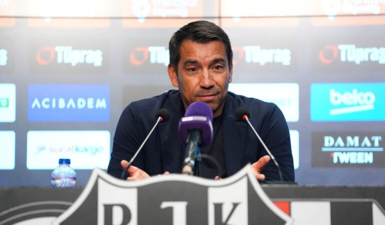 Giovanni van Bronckhorst: Gol bulma konusunda daha iyi olmalıyız