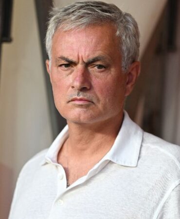 Jose Mourinho'dan VAR göndermesi