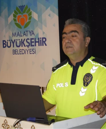Malatya'da sürücülere trafik eğitimi