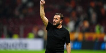 Okan Buruk: Üç forvetle de oynayabiliriz
