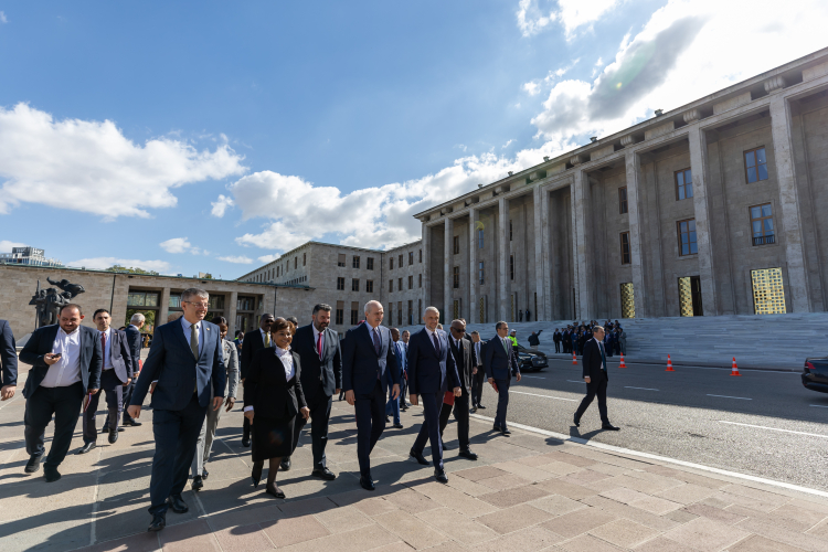 Angola Meclis Başkanı Türkiye'de