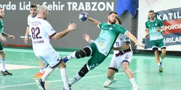 Bursa Nilüfer'den hentbolda üst üste 7