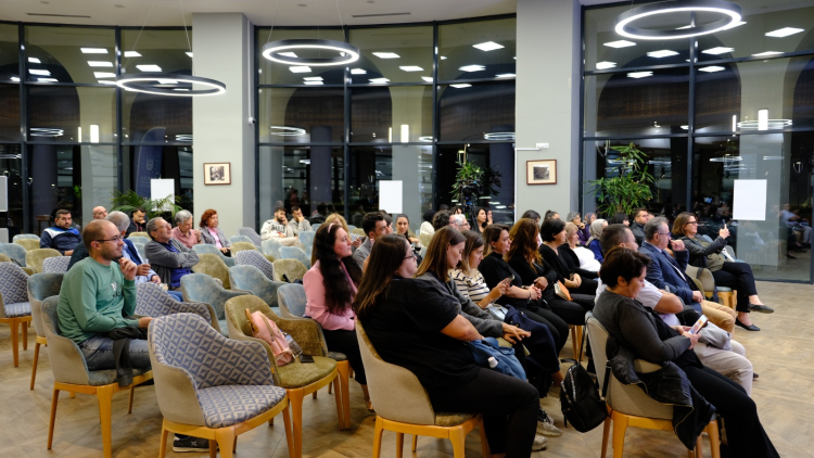 Bursa'da dolu dolu Nâzım Hikmet gecesi