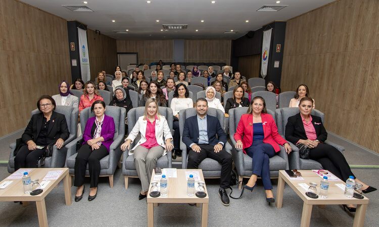 Bursa'da kadın girişimcilerden meme kanserine farkındalık semineri