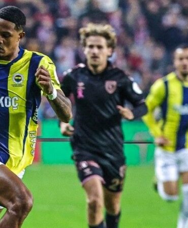 Fenerbahçe'de Oosterwolde sakatlandı!