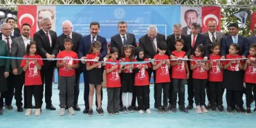 Hatay'da üç okula toplu açılış