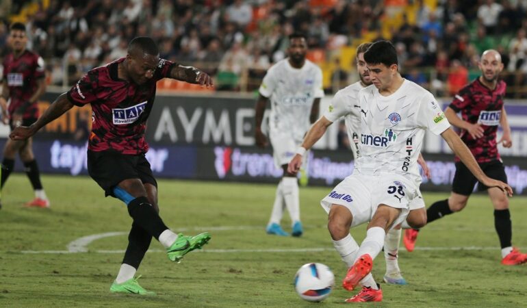 Kasımpaşa'dan Alanyaspor deplasmanında kritik galibiyet