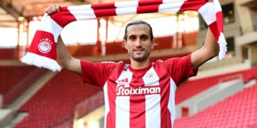 Milli futbolcu Yusuf Yazıcı, Olympiakos ile çıktığı ilk maçta sakatlandı