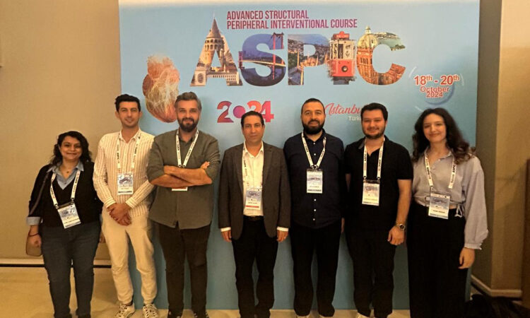 Trakya Üniversitesi’nde canlı yayında ameliyatsız aort kapak değişimi
